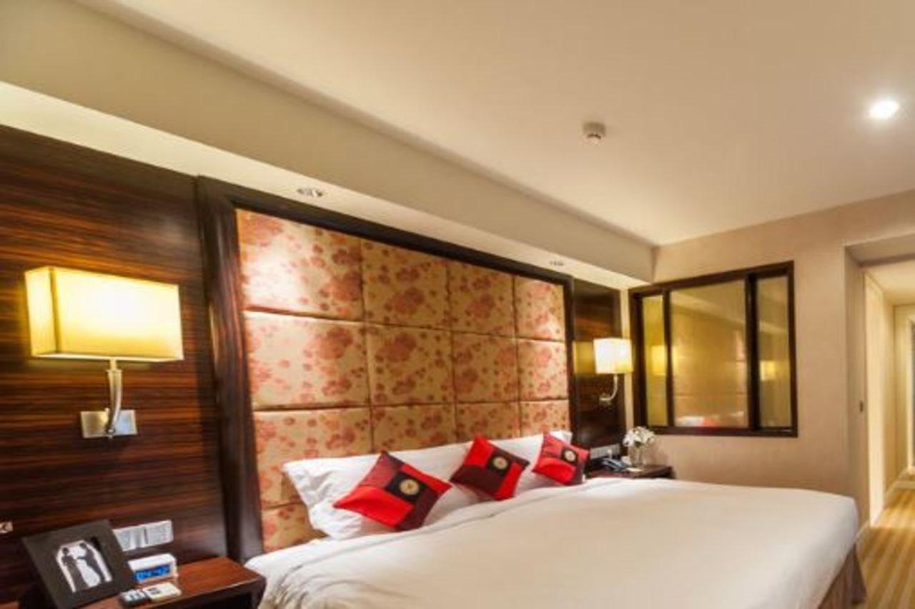 Ascott
