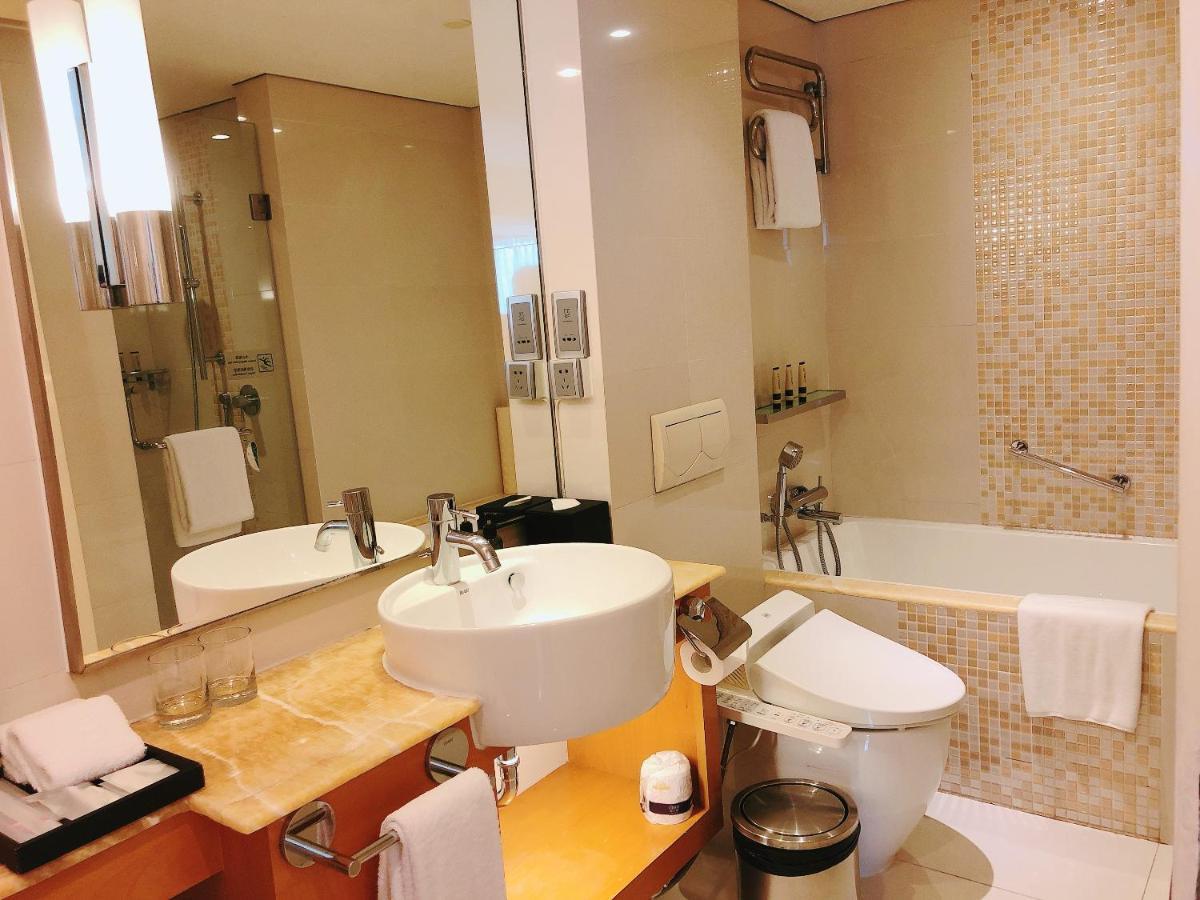 Ascott