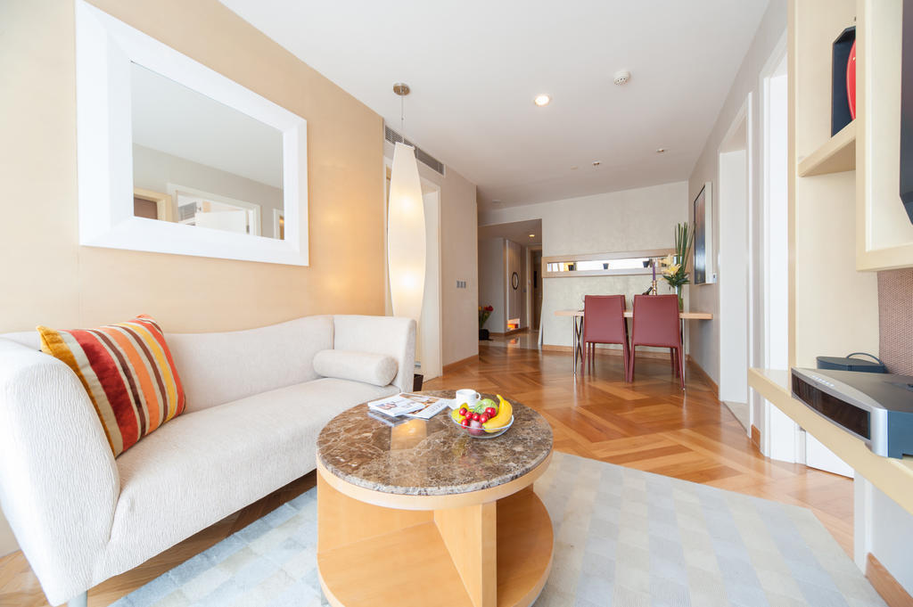 Ascott *